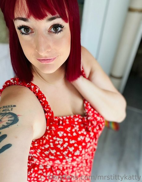 mrstittykatty nude on onlyfans