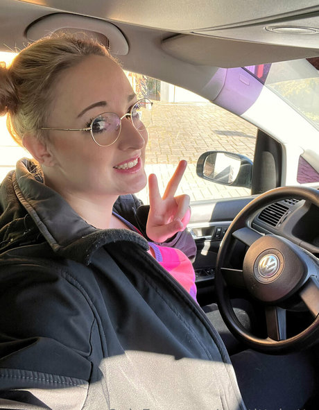 mrstittykatty onlyfans leaks