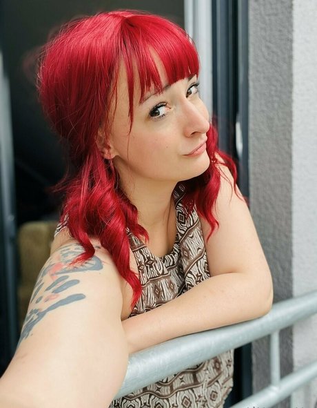 mrstittykatty onlyfans pic