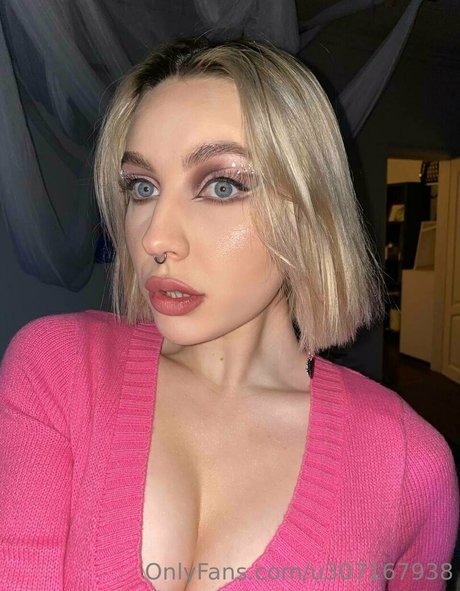 kira kitsune leaked onlyfans pictures