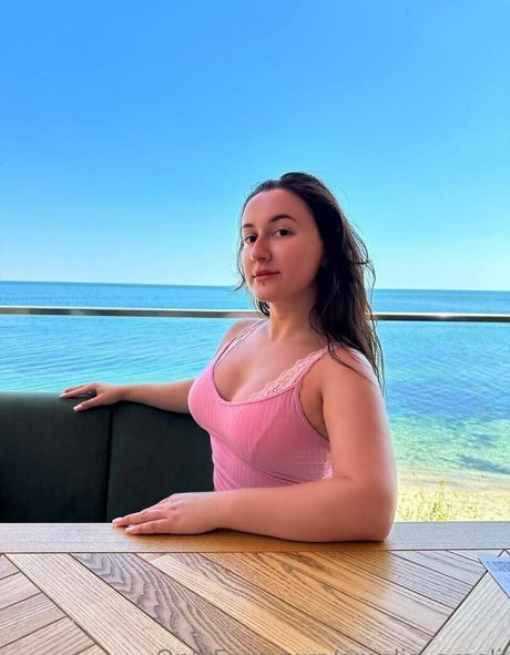 amelia ameli Profile pic