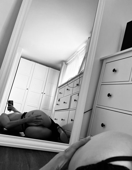 Emily Jane Deeley onlyfans fotos