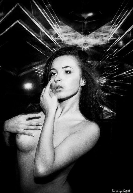 Karyna Kardelian boobs onlyfans