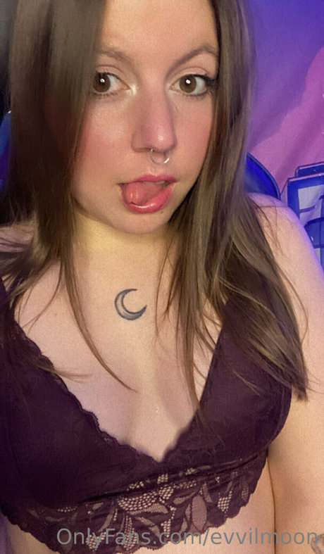evvilmoon onlyfans sextape