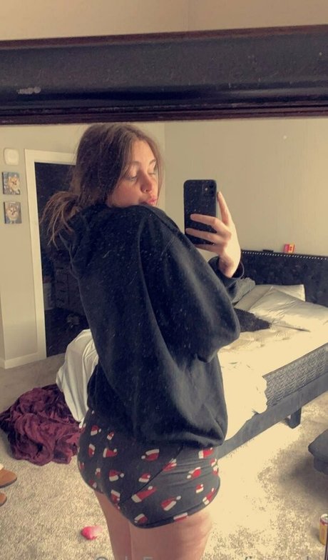 i zenda onlyfans ass