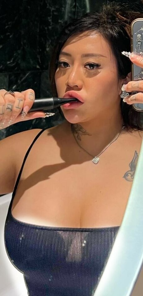 Heidikinnns onlyfans leak free