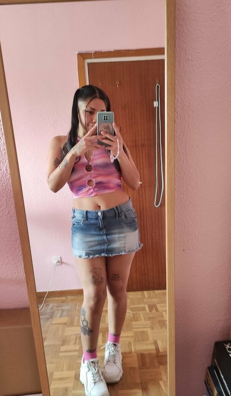 awkan free onlyfans model images