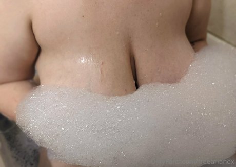 freearianox onlyfans leakd