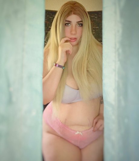 freearianox porn onlyfans