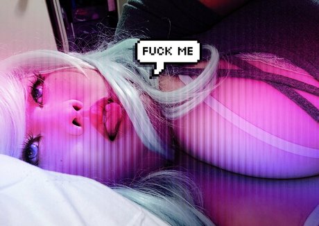 pinkpolaaa onlyfans topless