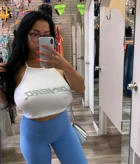 lizzywurst onlyfans free content