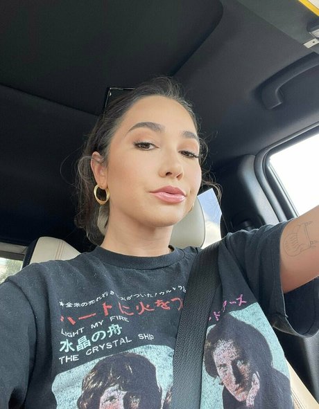 karleegrey onlyfans nude tits