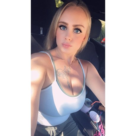 Emilygrey_ onlyfans leaks