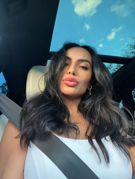 Aline Mineiro onlyfans photo