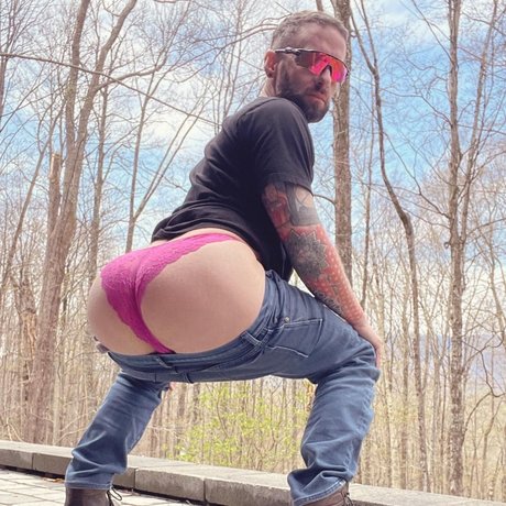 Dan Denington onlyfans sexy