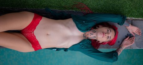 Nora Redmain onlyfans nude