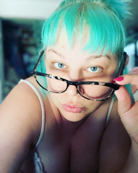 Noel Fantasy onlyfans model images