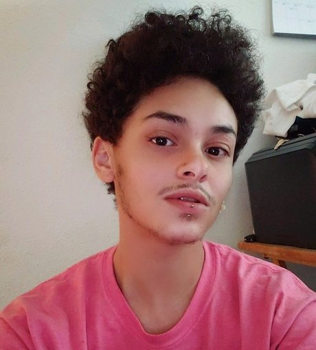 Kwame Violet leaked onlyfans pics