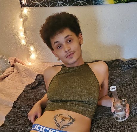 Kwame Violet onlyfans leaked naked