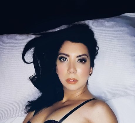 Adventurer Aurora onlyfans leakes