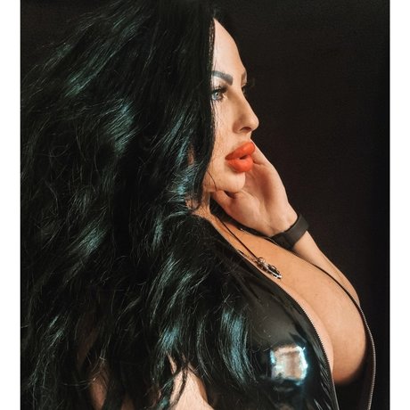 Tyra Deville fans only