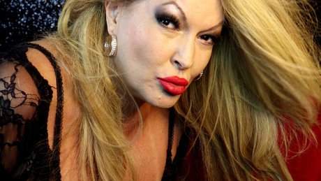 Romi Bach onlyfans naked