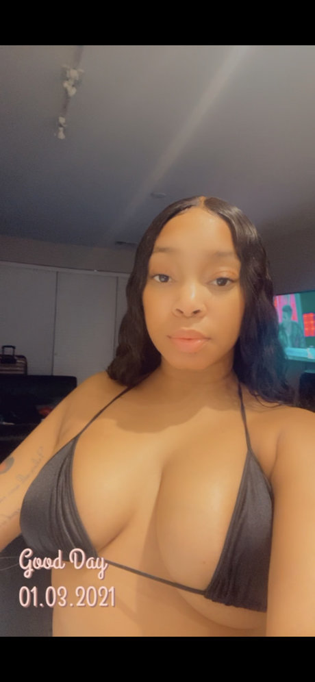 NyaXo onlyfans hot
