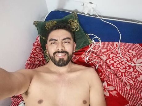 Alexander Ram rez naked on onlyfans