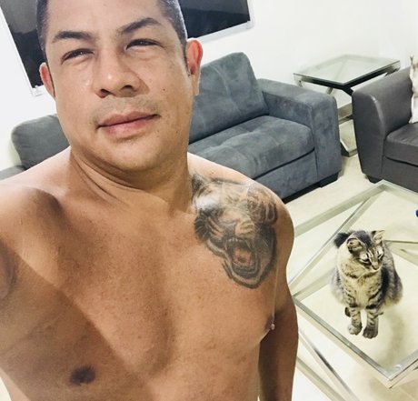 Adriano0001 onlyfans post