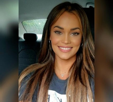 Adriana Luxxxxx free onlyfans