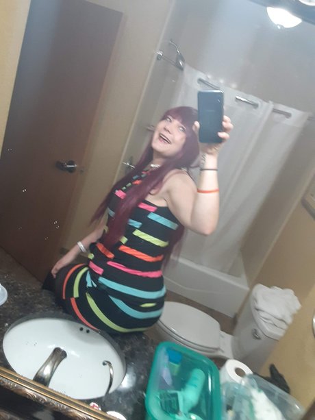 Alice I Wonder onlyfans boobs