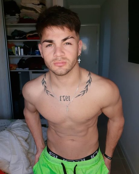 Alex Acosta onlyfans leaks