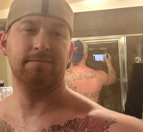 Christopher Lowther naked only fans