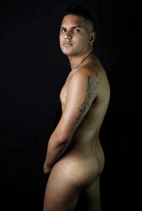 Alejandro Cordoba onlyfans leak