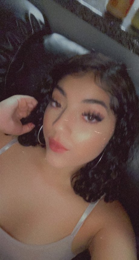 Emelyy_ nude onlyfans leaks