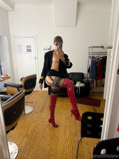 Lele O onlyfans nude photos