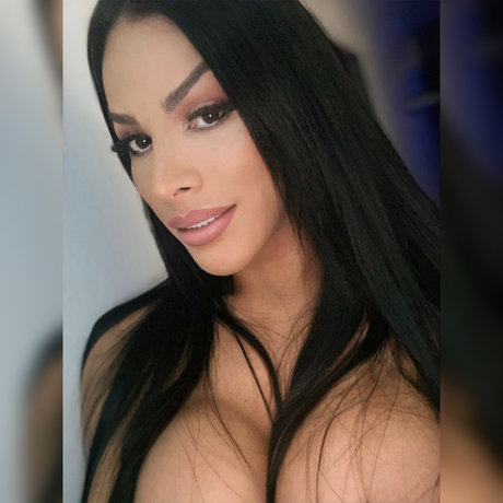 Alexandra Hern ndez onlyfans de