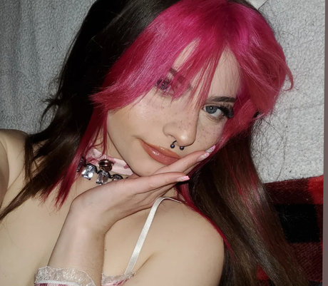 evieannmay onlyfans model