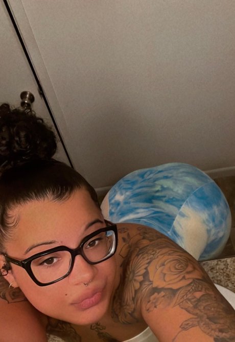 OfficialBadassBre onlyfans porn leak