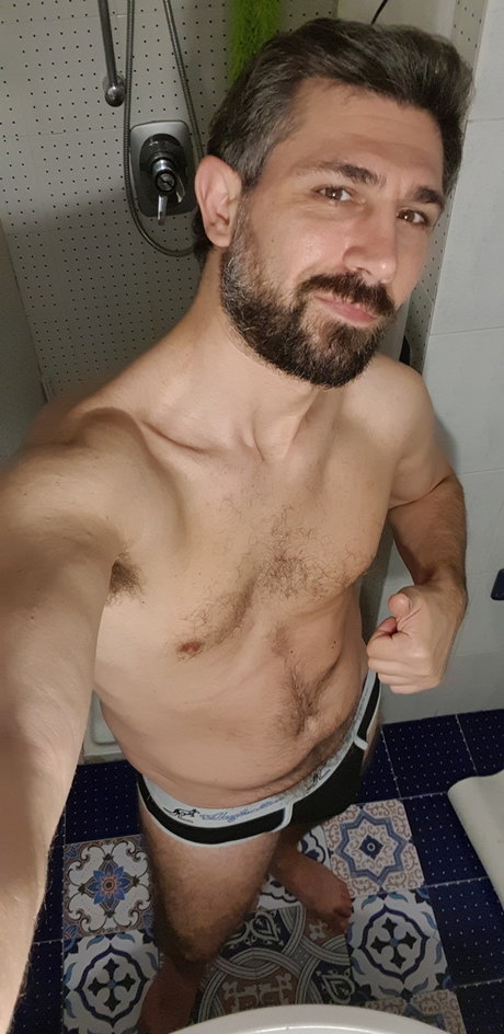 italysexyman leak onlyfans