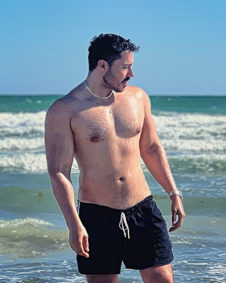 ALEJANDRO MIRAMONTES leaked onlyfans nude