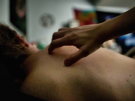 Adore and Explore onlyfans leaj