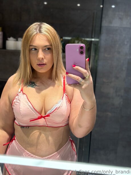 BRITISH BRANDI RAEE_ nude onlyfans