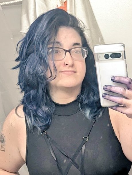 Alice Snow onlyfans model images