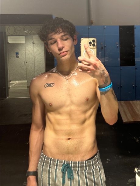 Adam Baraj hot onlyfans