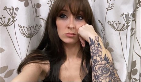 Olivia Gray onlyfans strip