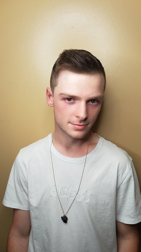 Bryce H onlyfans pictures