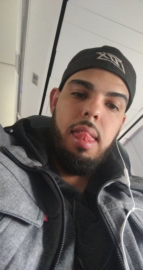 Rough Rican onlyfans images