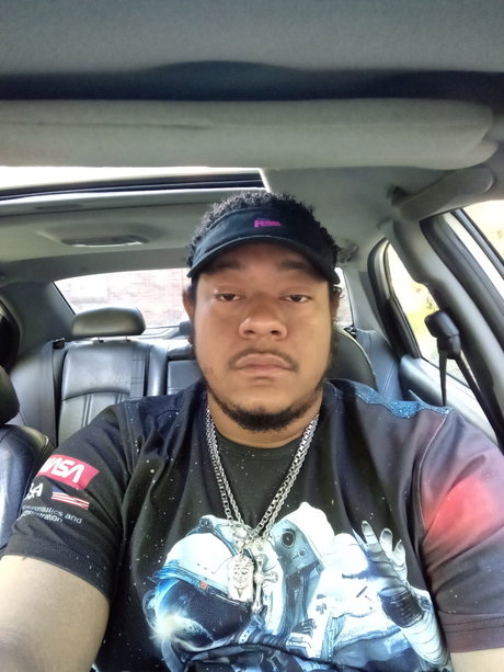 BIG PACO onlyfans striptease