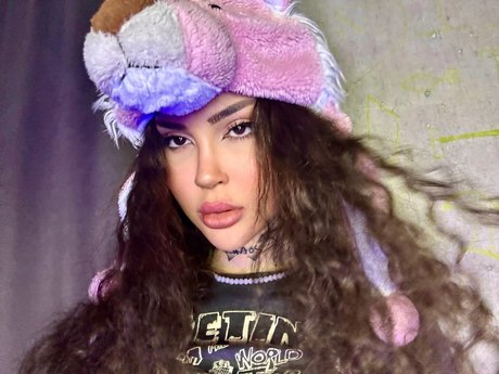 Damla zden onlyfans nude pictures